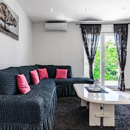Sunny Side Six Bedroom Vakantiehuis