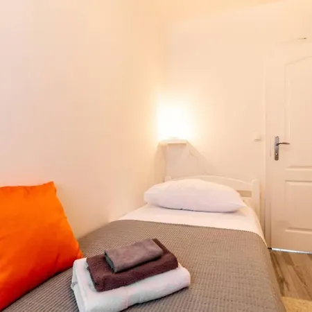 Nyaraló Sunny Side Six Bedroom *